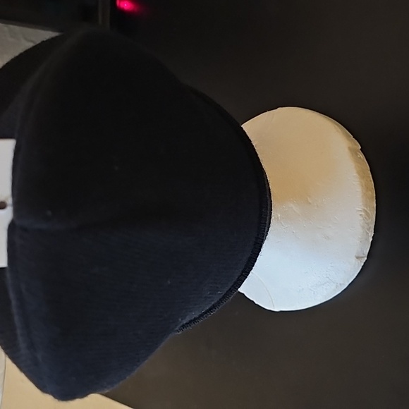 Merrell Black Knit Hat with Logo - Picture 4 of 5